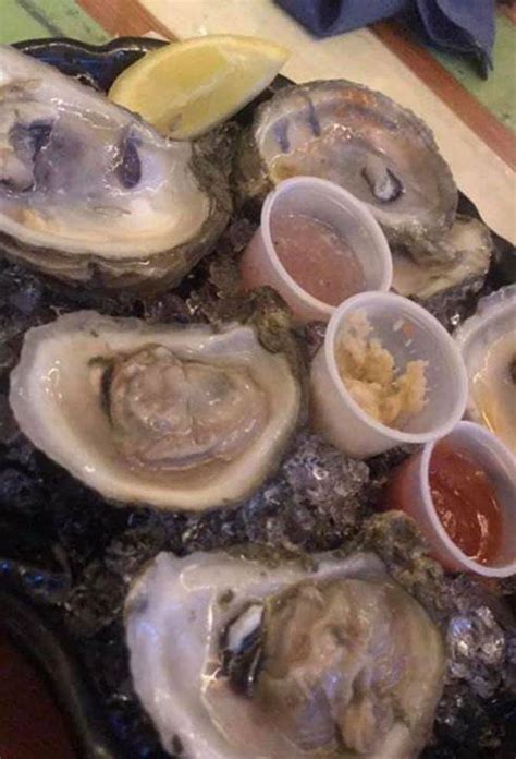 Delight in the Mesmerizing Oyster Bar Experience at Jebsen Beach